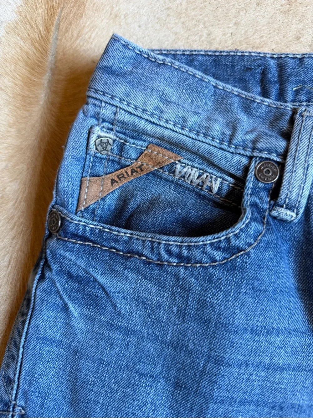 Ariat Slim fit straight leg M7 jeans 29 x 30- men’s